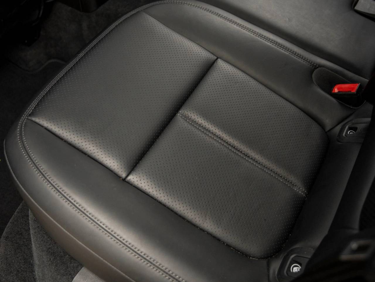 2024 Porsche Macan Macan (MY24)