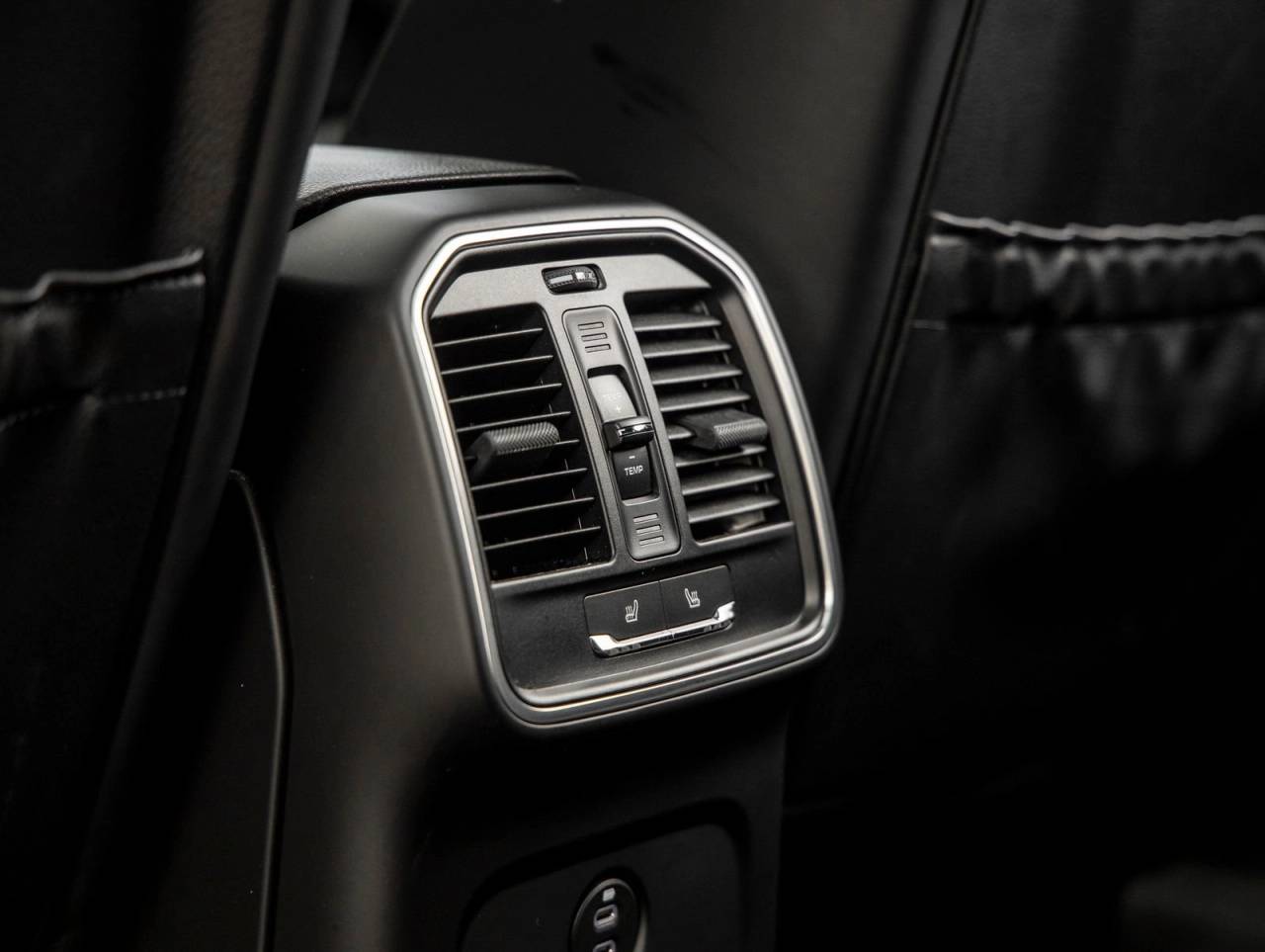 2024 Porsche Macan Macan (MY24)