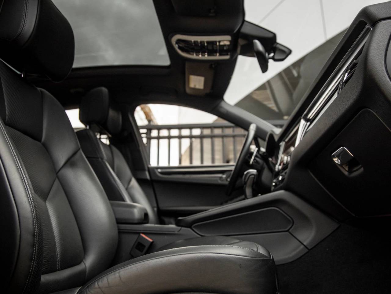 2024 Porsche Macan Macan (MY24)