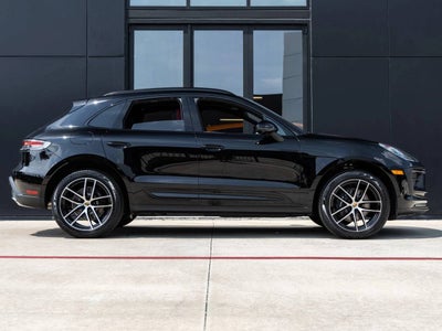 2025 Porsche Macan Macan