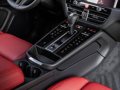2025 Porsche Macan Macan