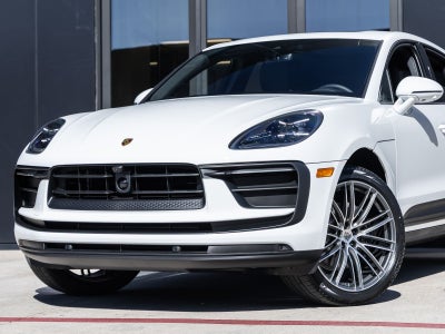 2026 Porsche Macan Base