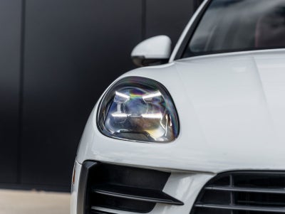 2020 Porsche Macan Macan