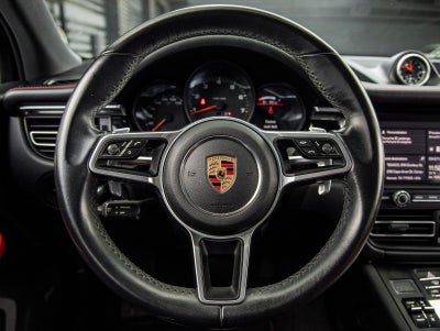 2020 Porsche Macan Macan