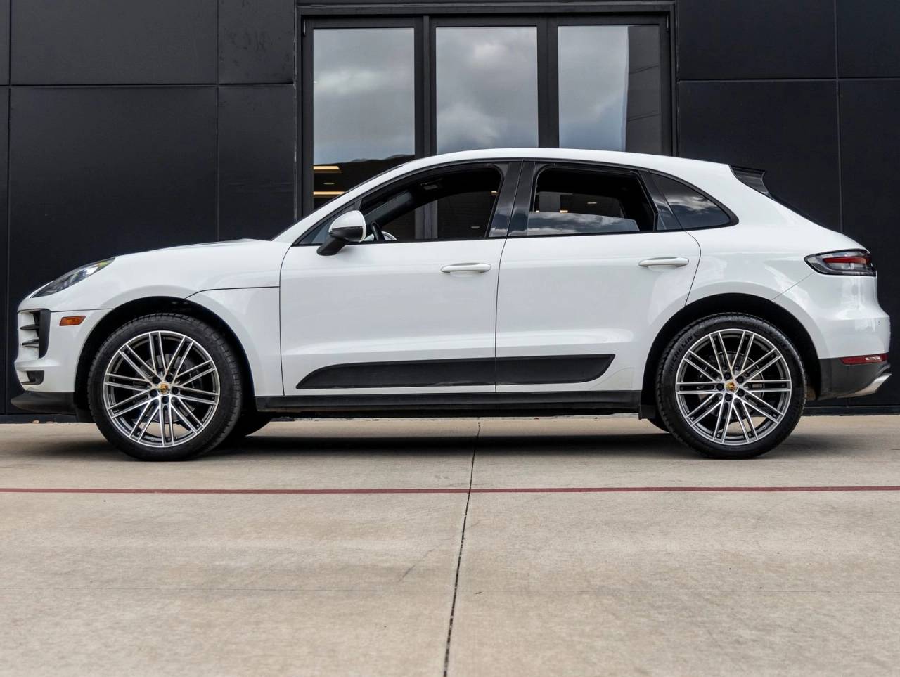 2020 Porsche Macan Macan