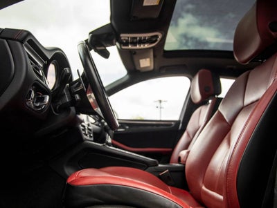 2020 Porsche Macan Macan