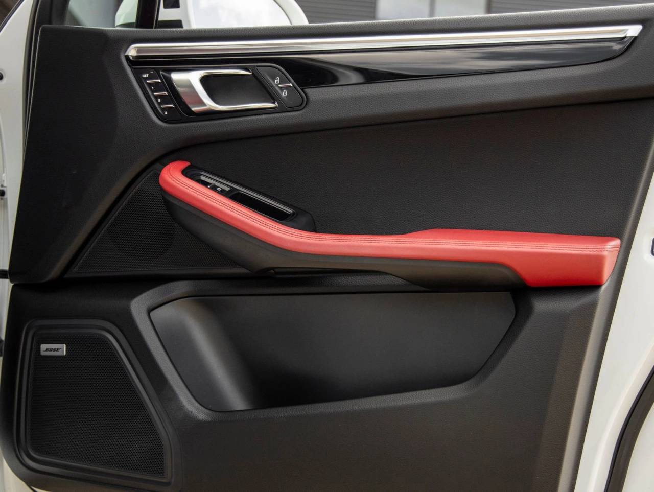 2020 Porsche Macan Macan