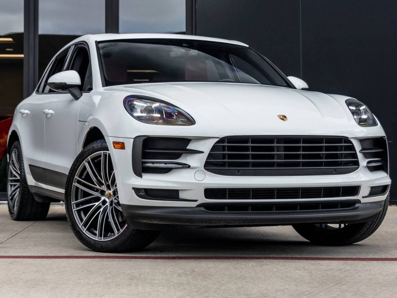 2020 Porsche Macan Macan