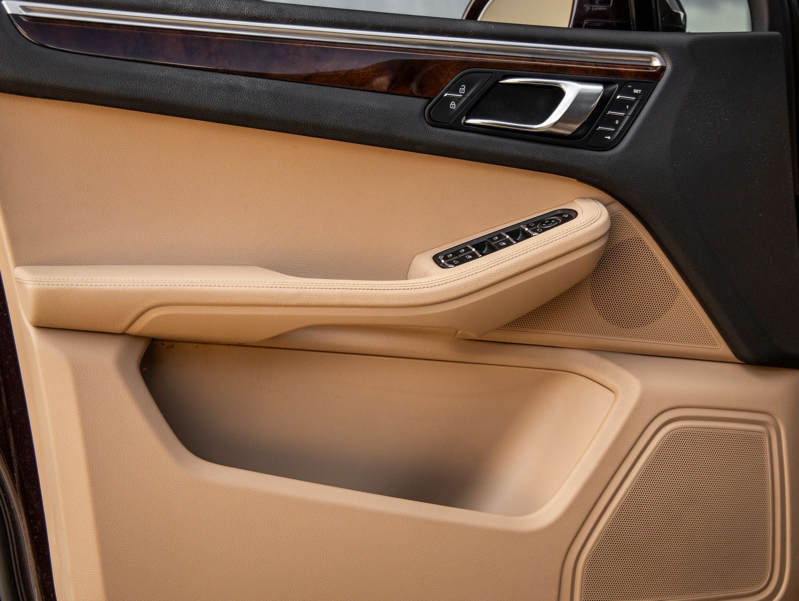 2023 Porsche Macan Macan (MY23)