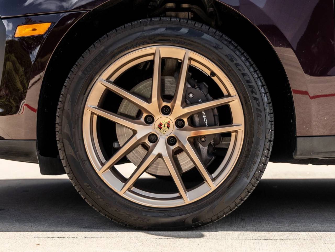 2023 Porsche Macan Macan (MY23)