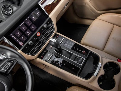 2023 Porsche Macan Macan (MY23)