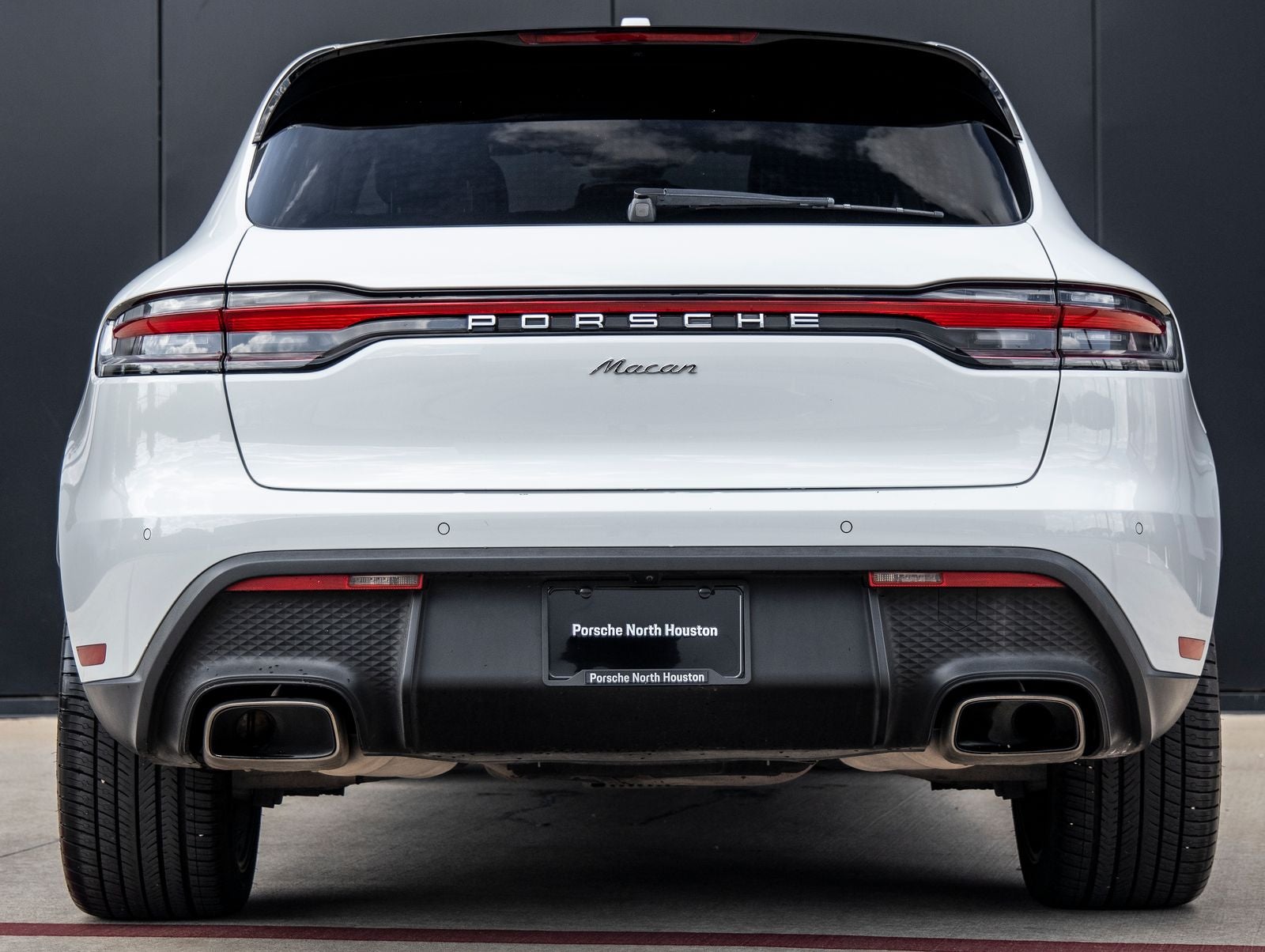 2023 Porsche Macan AWD