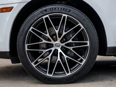2023 Porsche Macan AWD