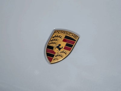 2023 Porsche Macan AWD