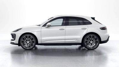 2023 Porsche Macan Macan (MY23)