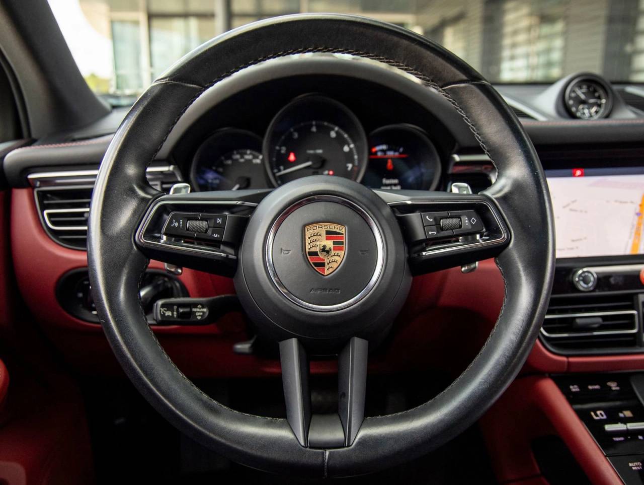 2023 Porsche Macan AWD