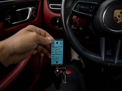 2023 Porsche Macan AWD