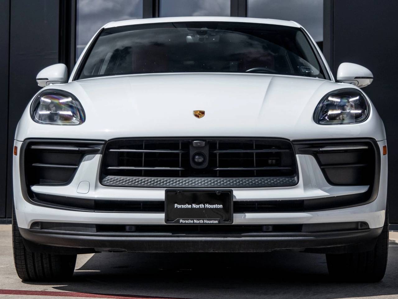 2023 Porsche Macan AWD