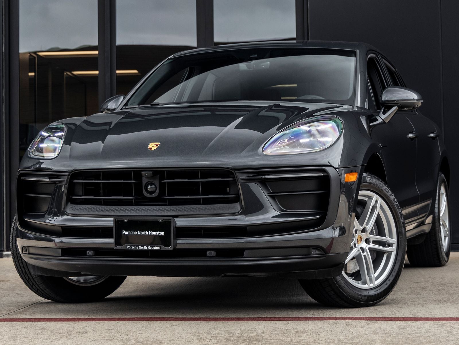 2024 Porsche Macan AWD