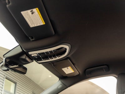 2024 Porsche Macan AWD