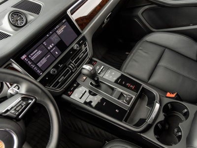 2024 Porsche Macan AWD