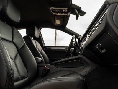 2024 Porsche Macan AWD