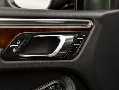 2024 Porsche Macan AWD