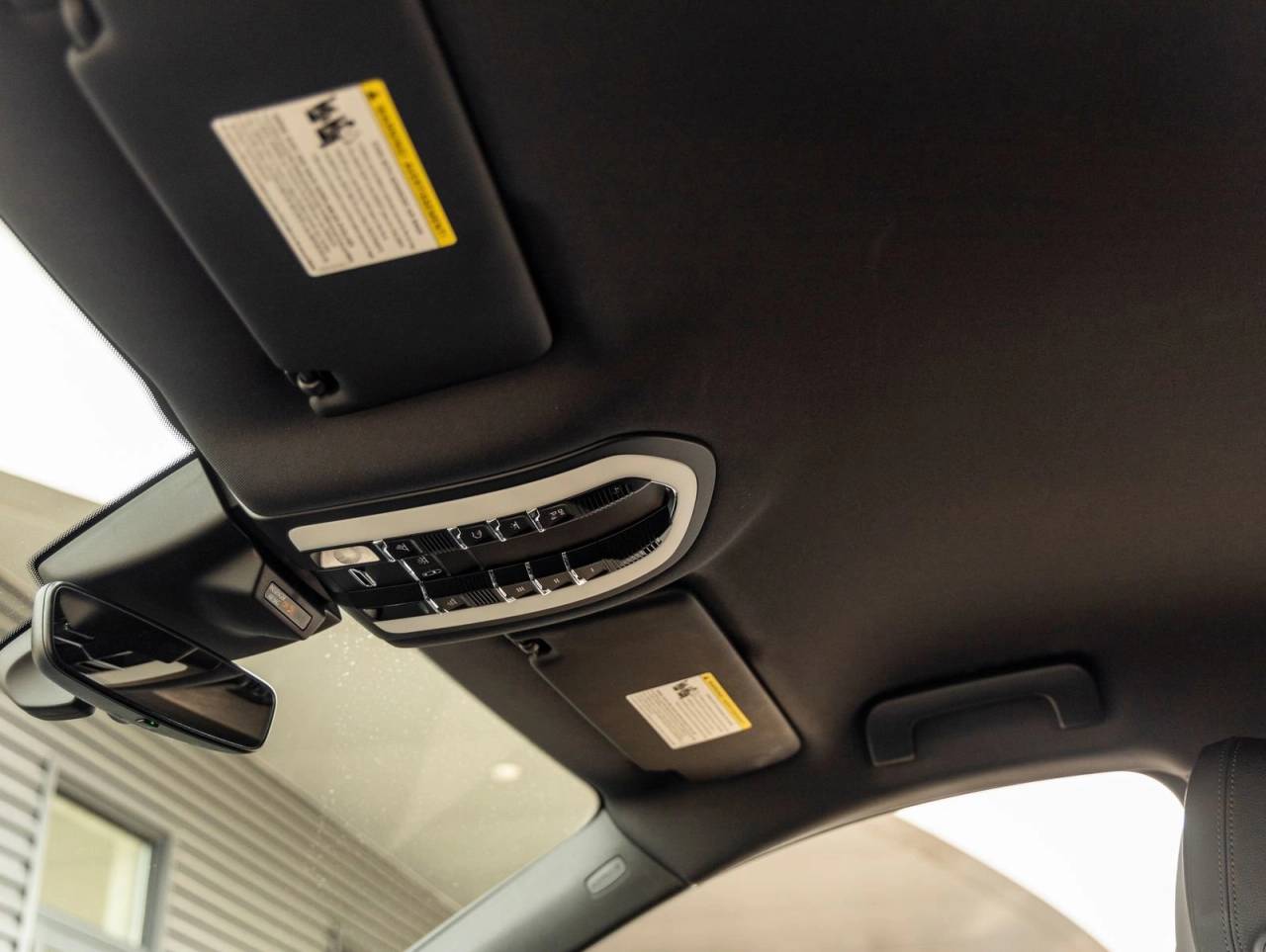 2024 Porsche Macan AWD