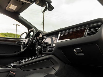 2024 Porsche Macan AWD