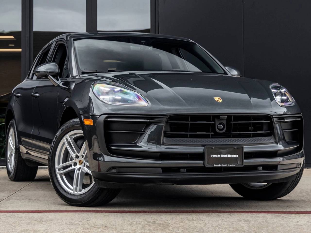 2024 Porsche Macan AWD