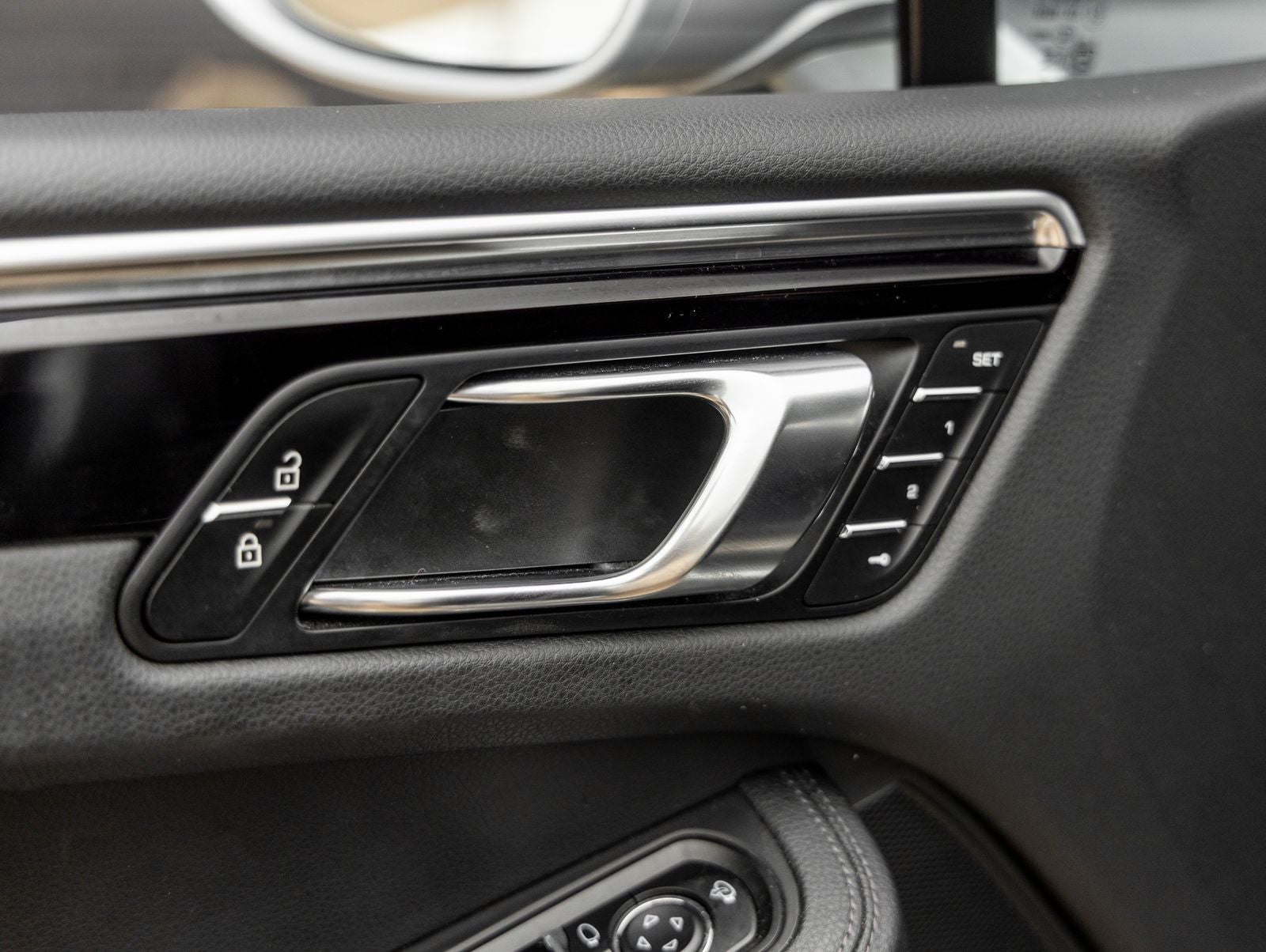 2024 Porsche Macan Macan (MY24)