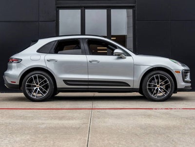 2024 Porsche Macan Macan (MY24)