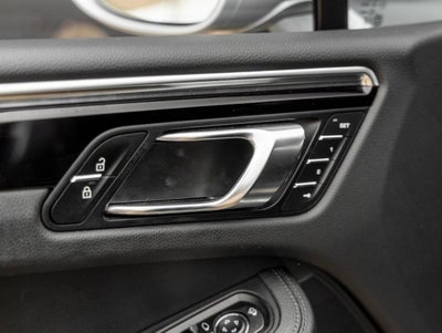 2024 Porsche Macan Macan (MY24)