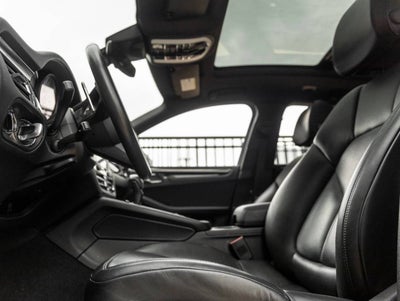 2024 Porsche Macan Macan (MY24)