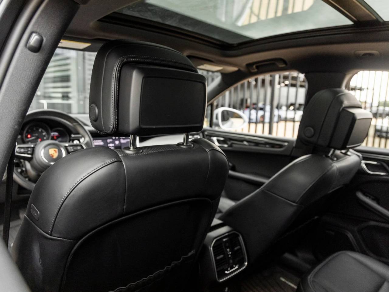 2024 Porsche Macan Macan (MY24)