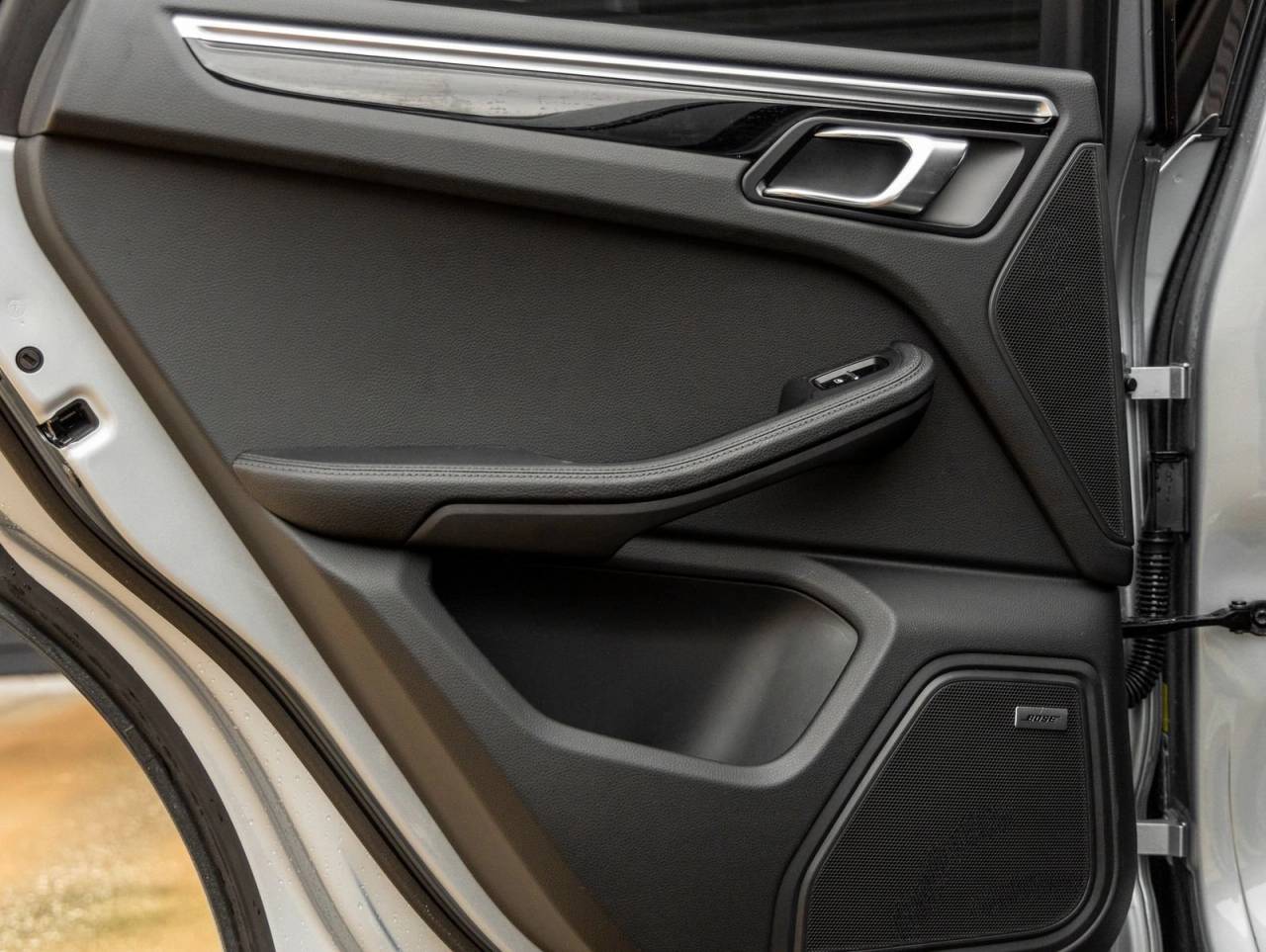 2024 Porsche Macan Macan (MY24)