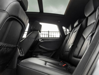 2024 Porsche Macan Macan (MY24)