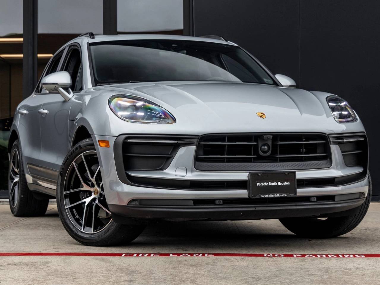 2024 Porsche Macan Macan (MY24)
