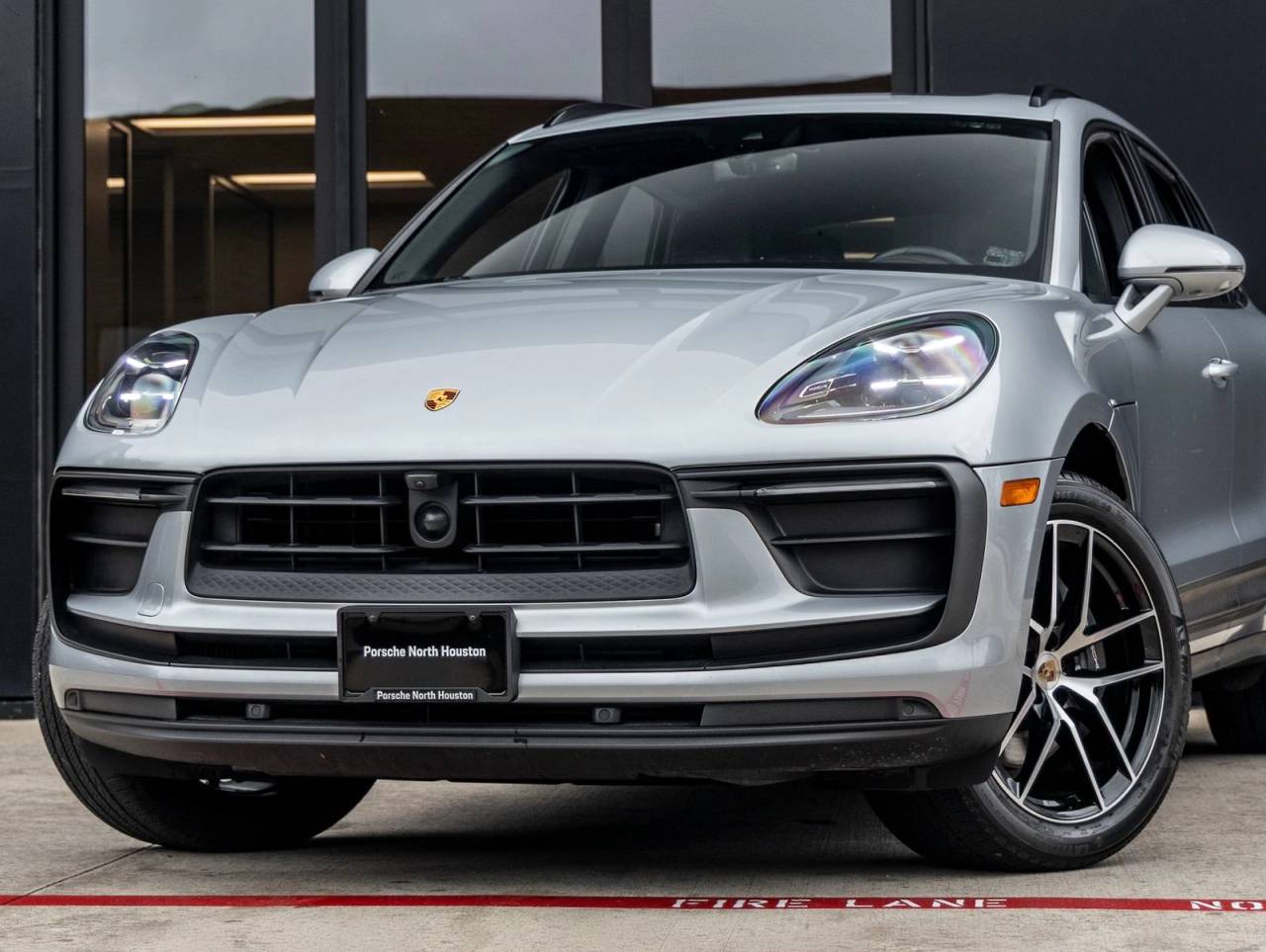 2024 Porsche Macan Macan (MY24)