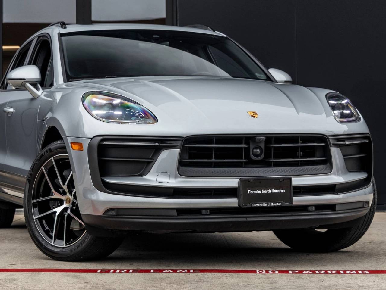 2024 Porsche Macan Macan (MY24)