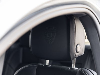 2025 Porsche Macan AWD