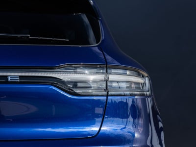 2026 Porsche Macan AWD