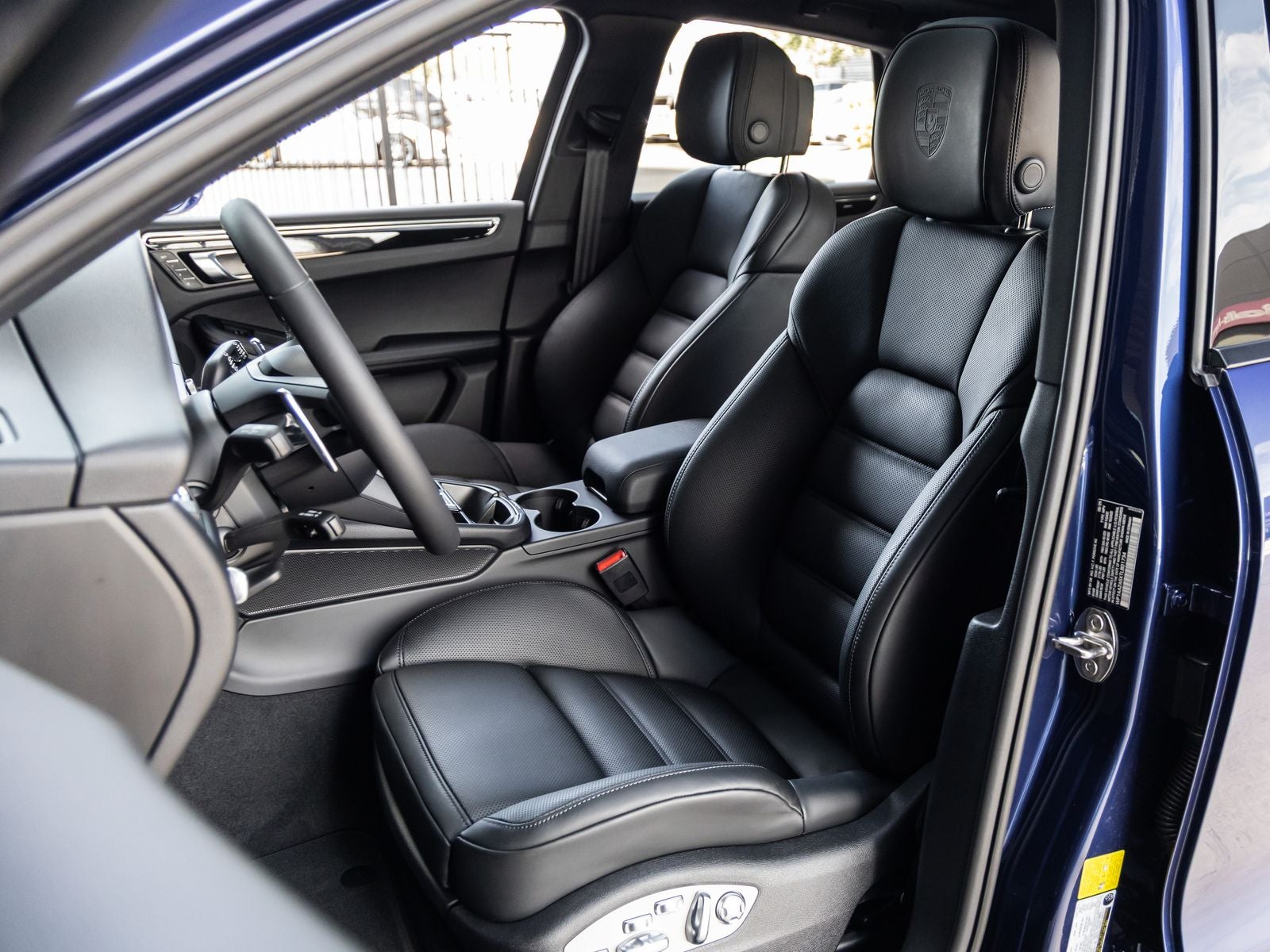 2026 Porsche Macan AWD