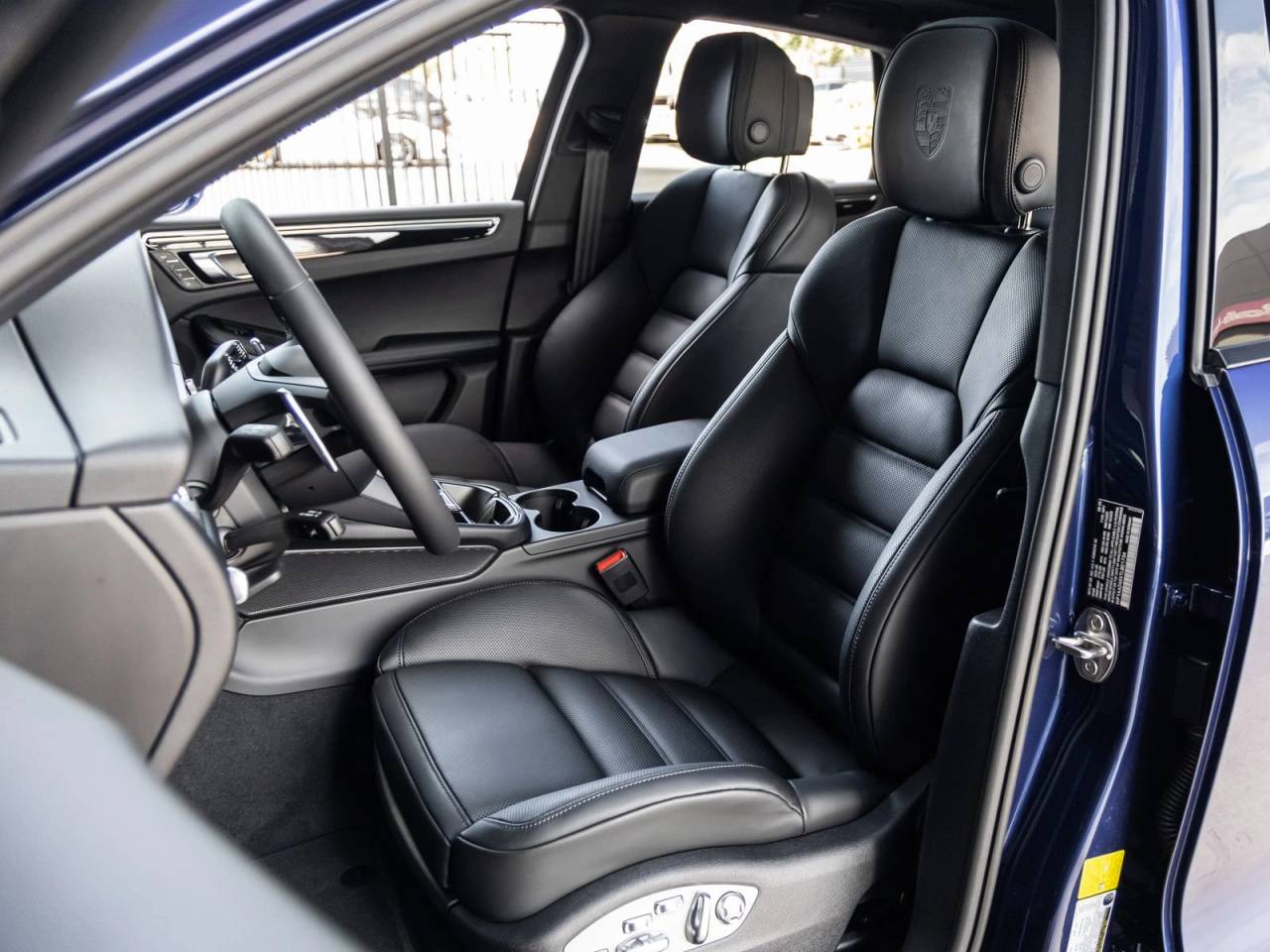 2026 Porsche Macan AWD