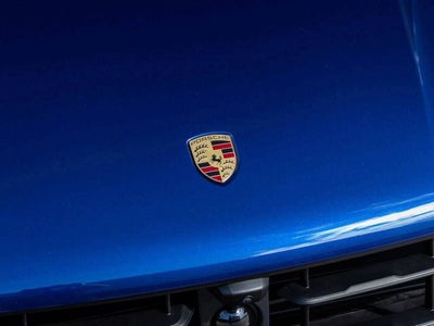 2026 Porsche Macan AWD