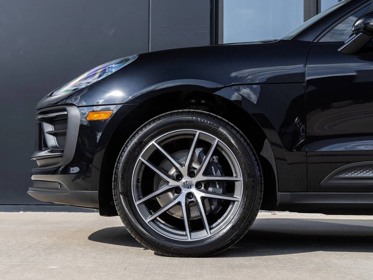 2026 Porsche Macan AWD