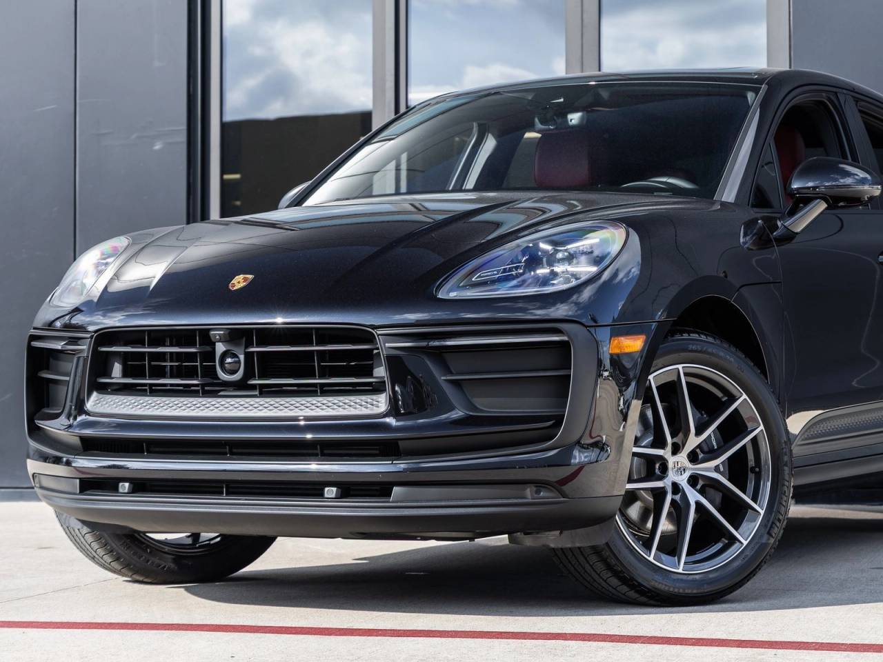 2026 Porsche Macan AWD