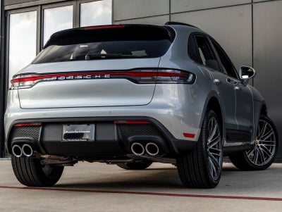 2026 Porsche Macan AWD
