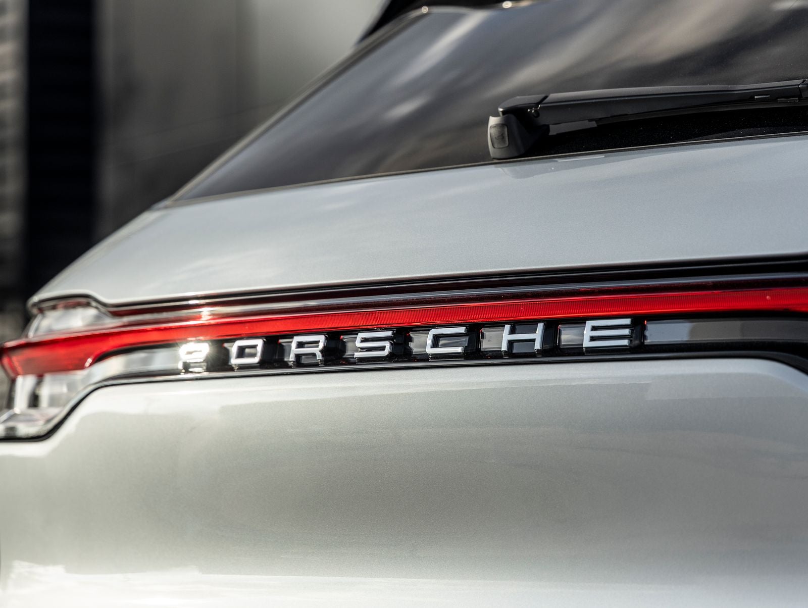 2026 Porsche Macan AWD