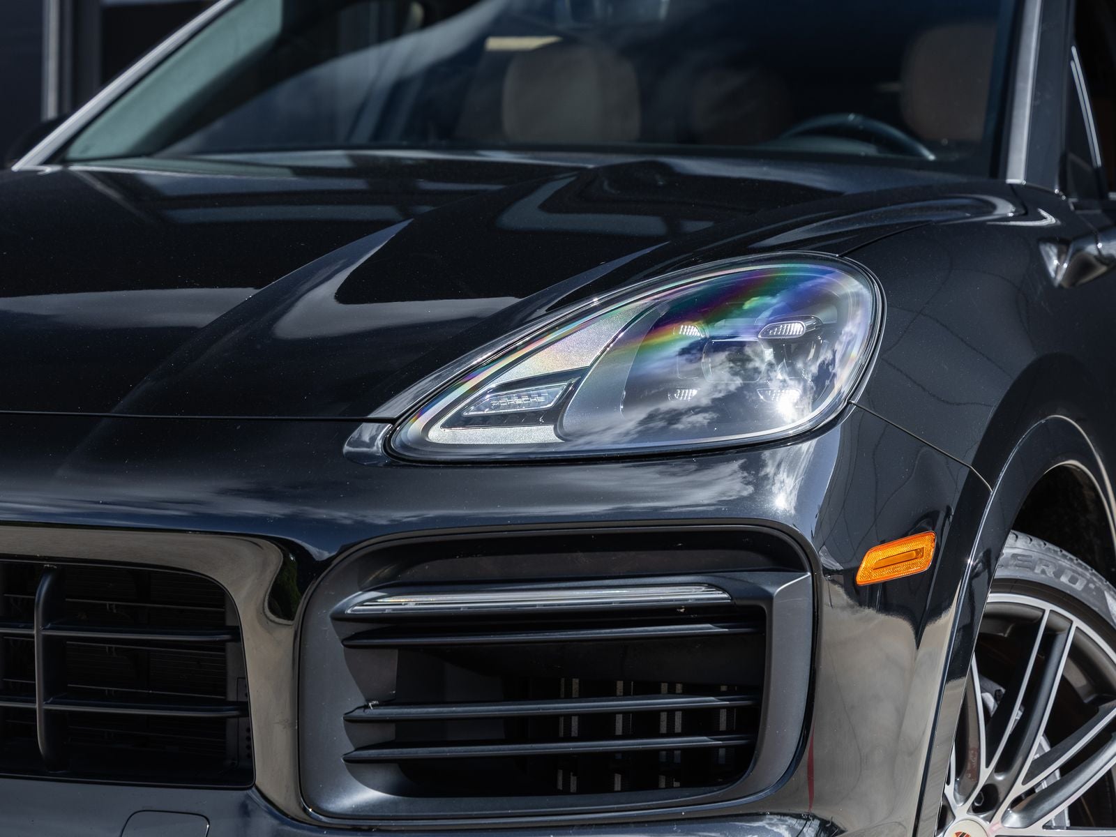 2023 Porsche Cayenne Cayenne Platinum Edition (MY23)